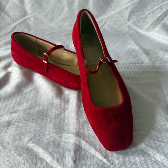Dolce Vita Red Suede Women's Flats - Picture 2 of 4